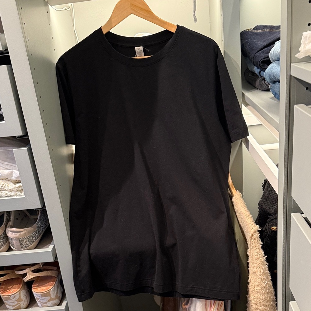 ALO Yoga Black Short Sleeve Tee